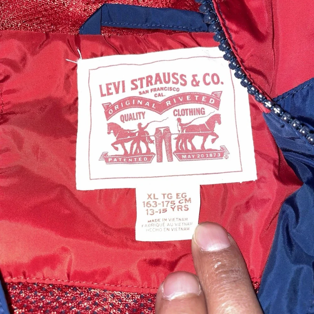 Levis Kids XL Navy Blue Red Hooded Windbreaker Jacket Full Zip Mesh Lined 13-15Y
